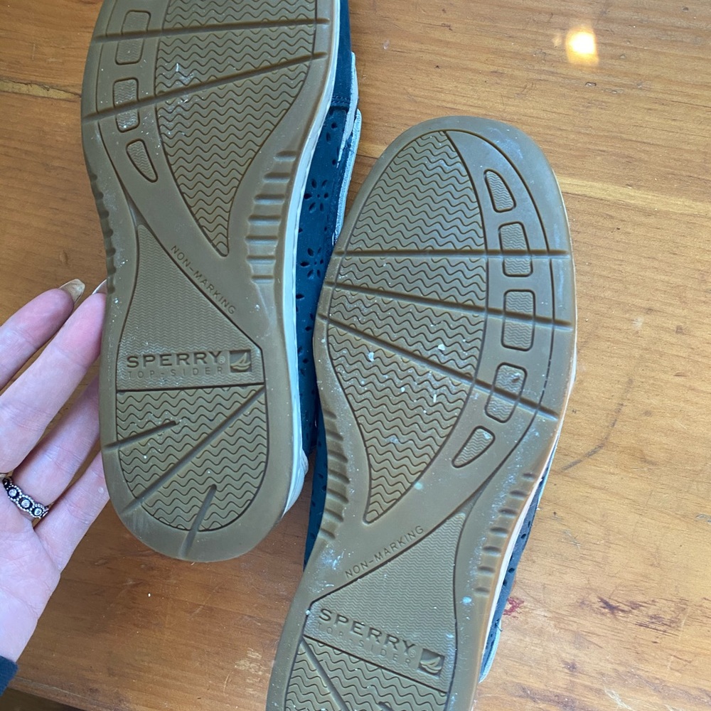 Navy Sperry’s - Picture 2 of 2